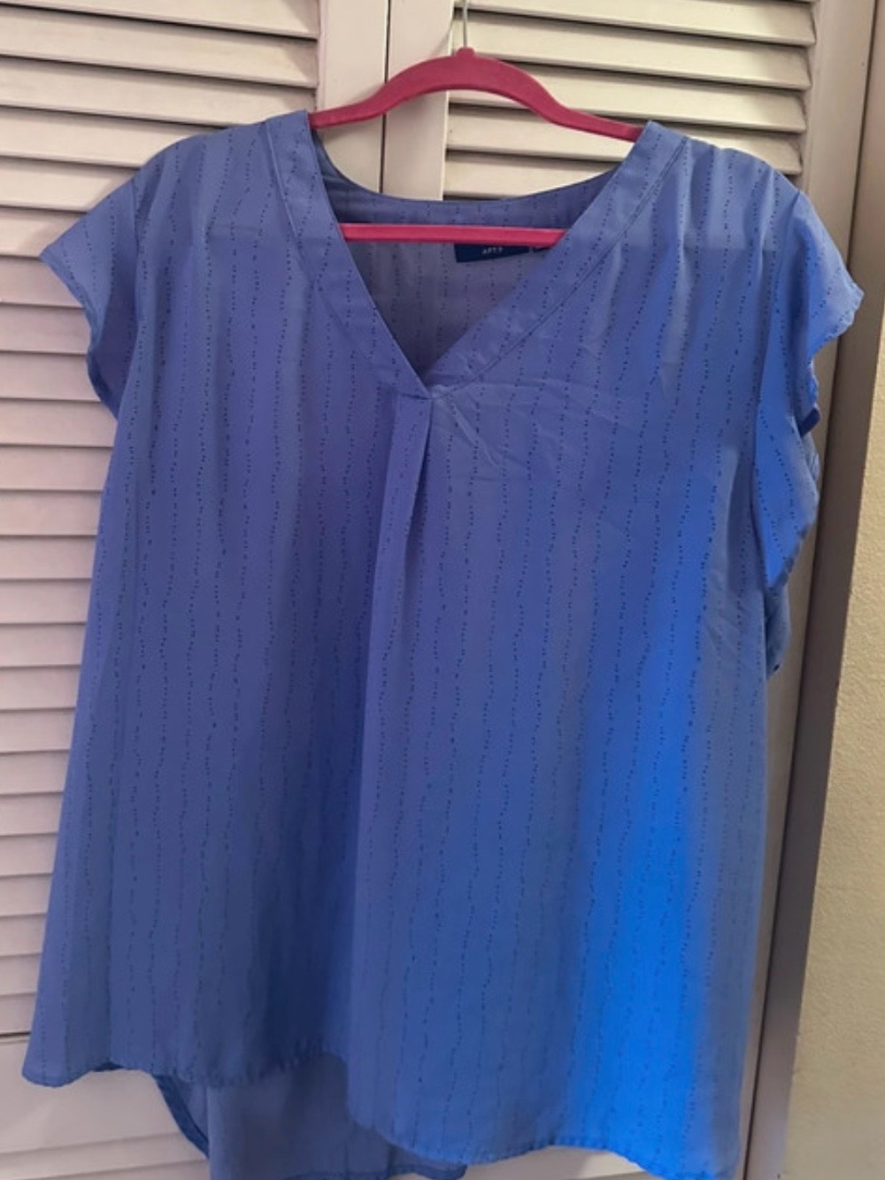 Apt. 9 Light Blue V-Neck Cap Sleeve Blouse